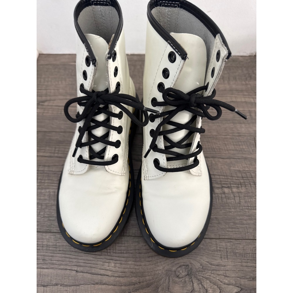 Dr. Martens 1460 White Smooth Leather 8 Eye Combat Boots Womens 5 11822